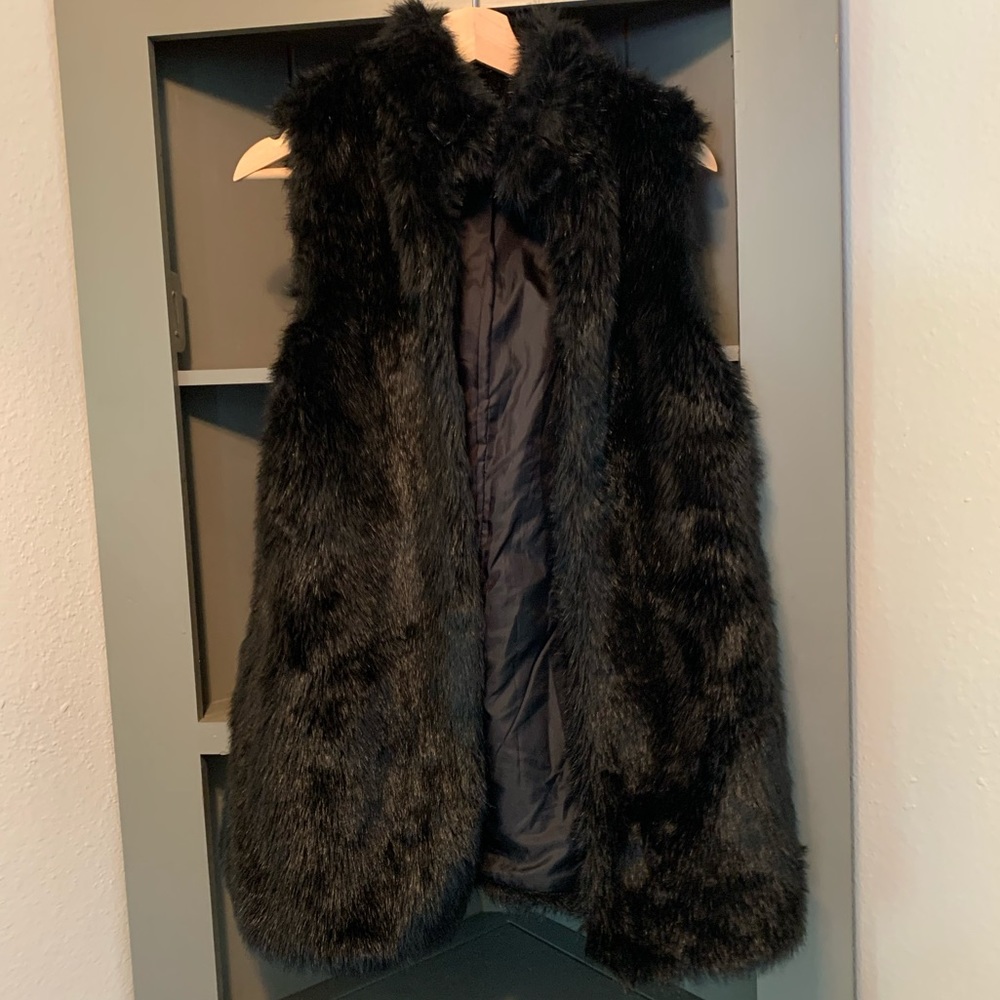 Faux med black fur vest